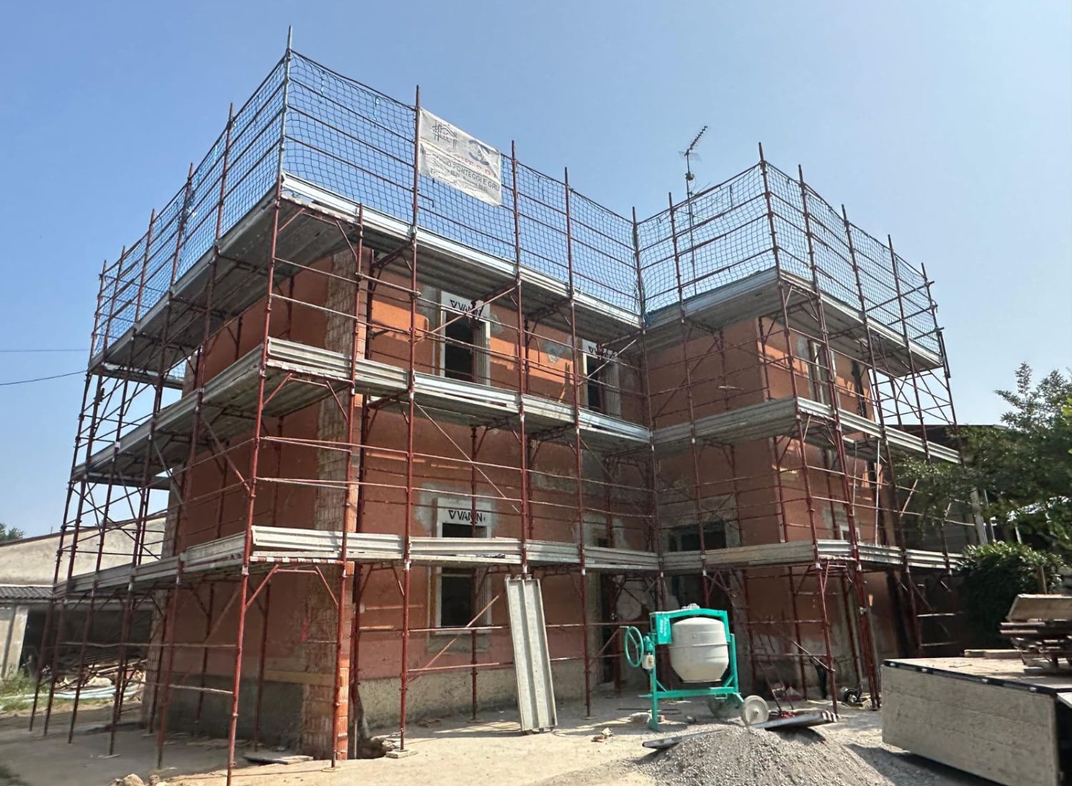 realizzazione edil pont vari cantieri (1).jpg